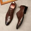 Chaussures habillées hommes Business Oxford Derby Générat en cuir pointu à bout pointu de la mode