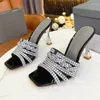 Slippers Sexy Rhinestones High Heels Chaussures pour les femmes Slire sur Peep Toe Party Fashion Champagne Crystals Sandales