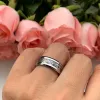 Pierścienie 6/8 mm ślubne obrączki Pierścienie z węglików wolframowych dla mężczyzn Kobiety sprzęt Black Carbon Fibre Wkładki wypolerowane błyszczące krawędzie
