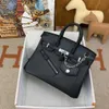 Designer 40 50 Taschen Echtes Leder Reisen Großer Platin-Bag-Kettenbeutel Zhuo Ren vollständig handgefertigtes genähtes Wachsfaden Damenbeutel Ck89 Schwarz Silber Buchave Logo Wn-T171