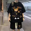 Summer Man Tracksuit Cartoon Streetwear Hip Hop Rock Casual Short Suit Cool Bear Printed Waffle T Shirts Krótki 2 -częściowy zestaw 240411