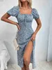 Robes sexy urbaines Femmes Summer boho imprimé floral robe bouffée couche carrée des épaules de ligne une ligne midi