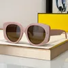 Solglasögon för män Kvinnor Designer 040 VI Summer Fashion Stylish High Street Traveler Style Anti-ultraviolet Retro Plate Oval Full Frame Glasses Random Box