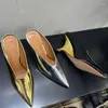 Chaussures habillées mode dorée Talons étranges Footwes Femmes Pumps Tlides en 2024 Femelle Point Toe Sexy Ladies High Mules