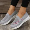 Casual Buty Kobiety Sneakery modne spacery w damskich mokasynach platforma mokasyna poślizgnięcia się na mejr kobiecie plus size