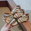 Slipper etnische retro kinderen mode casual schoenen kwastjes 2023 rug zipper zomer nieuwe ademende meisjes sandalen kids patroon gladiator y240423