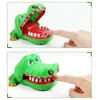 Thriller Shark Dinosaur Teeth Bite Finger TABLEDOP SPEL SPARTLING BARN RIKT Gift Vuxen Dekompression PRANK Toys 240410