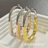 디자이너 정교함 Tiffayss New Lock Earrings and Yang Chaoyues 같은 프리미엄 18k 로즈 골드 다이아몬드 버클이 가벼운 고급 헤드