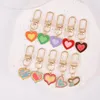 Keychains 10stcs Candy Gekleurde liefde Hart Keychain Cute Alloy Drup Oil Pendant Lovers Ornament Bag Tas Charm Accessories Women's Day Cadeau