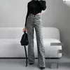 Jeans feminino Moda de leopardo impressão estreita cintura alta para a primavera 2024 Casuais casuais calças finas de calças jeans