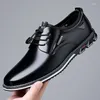 Klänningskor 2024 Business Casual for Men Lace Up Man Black Leather Oxfords Plus Size Wedding Party Office