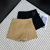 Kvinnors shorts designer kvinnors kläder 2024 tidigt vår stift shorts kjol mjukt temperament fashionabla shorts rdfx