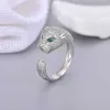 Les anneaux d'animaux personnalisés à chaud peuvent ajuster les anneaux de diamant Panther et la main à la mode avec des anneaux originaux de Carrtiraa