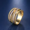 バンドHuitan Fancy Cross Twine Twine Women Ring Gold Color with Micro Crystalジルコンストーンデリケートウェディングリングレディファッションジュエリー