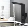 Robinets de cuisine tous les accessoires en cuivre pivotant le lavabo à lavabo froid conception de placage minimaliste