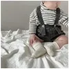 Jumpsuits Autumn Winter New Baby Sleeveless Bodysuit Söt småbarn Boy Corduroy overaller Nyfödd bomullsband Jumpsuit Spädbarnskläder 0-24m H240423