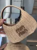 Mui mui Bag Designer Bag Beach Bag Brief Webes Handtasche Gras gewebtes Bag Strand Urlaub Frauenbeutel Mui Tasche Stricktasche 557