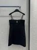 Designerska sukienka z zawieszeniem, bez ramiączki małą czarną sukienkę, patchwork aksamitne łuki, 24 wczesną wiosną Nowy temperament wydrążony
