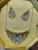 Strands 2024 New Luxury Blue Haoshi Bracelet Charm Goldパーソナライズされた幾何学ネックレス高品質の女性用ロマンチックな結婚式のジュエリーセット