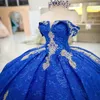 Royal Blue Princess Quinceanera Robes en dentelle dorée Applique de l'épaule Charro Vestido de 15 Anos 2024 Sweet 16 Robes de bal