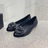 Балетные квартиры Женские дизайнер Mary Jane Trade Shouse Обувь для ягнята круглые пальцы с низкой плоской каблуком мул скольз