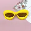 Cat Eye Candy Color Kids Solglasögon pojkar modemärke Designer Oval Lens Shades UV400 Girls Yellow Pink Y2K Sun Glasses 240416