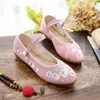 Casual Shoes Veowalk Pearls Rivets Women Cotton Fabric Embroidered Flat Pointed Toe Ballet Flats Handmade Chinese Style Ballerinas