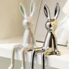 Statues de lapin Cerramique Créative Creative Shiny Modern Nordic Animal Figures Ornement Decorative Animal Figures Table Decor 240513