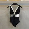 Luxe zwempakontwerper Deep V Women Bikini Sexy Summer One Piece Swimwears Beach Bathing Suit voor cadeau vakantie