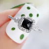 Band Huitan Creative Black CZ Stone Wedding Rings for Women 2023 Ny utsökta kvinnliga fingrar Fancy Fancy Presentuttalande smycken