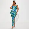 Tenues de vacances pour femmes Bikini CoverUp Pareo Beach sets pour habiller la couleur de feuille de bambou Imprimé sexy 2024 Summer Halter Dewback