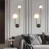 Modern Gold Glass Wall Sconce Lighting 2 -Lights - Elegant Borsted Brass Wall Mount Light With Glass Shade for Loft vardagsrum sovrum - Uppsättning av 2