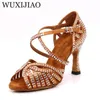 Dansschoenen Wuxijiao Jazz Latin voor vrouwen Salsa Girls Ballroom Zwarte bronzen huid Curban Heel