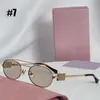 Premiumkvalitet Fashion Solglasögon för kvinnor eller män med Gold Metal Letter -gåva till jul
