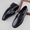 Dress Shoes Heren Business Zwart Ademend ronde-tenen zachte zolen slijtvast lederen paardenstraat gesp. Tsutsu Casual C