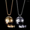 Keychains Fashion Soccer Shoe Sneaker Pendant Halsband Fotboll Rostfritt stål Bollkedjor halsband för män Hip Hop Sports Charm smycken