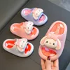 Sommermädchen Sandalen Pantoffeln Cartoon im Innenraum Wohnzimmer Badezimmer Nicht-Schlupfbad Süßes Kaninchen Dinosaurier Kinder Schuhe Pantoffeln 1-10 y 240422