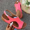 Klädskor rosa kvinnokil kil klackade sandaler 2024 Summer Peep Toe Platform Sandalias Woman Casual Non Slip Beach Sandles Plus Size Ladies