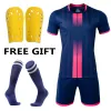 Voetbal kinderen voetbalshirts set meisjes voetbal kleding mannen jongens futbol training uniformen bevrijden vrij voetbal shin bewakers pads met sokken