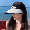 Chapeaux à bord large, lettre polyvalente de style coréen chapeau vide avec une protection UV Sunshade Sun for Outdoor Voyage Large montre un petit visage