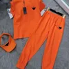 Triangle Sports Suit Designer PRA Top Quality P Luxury Fashion Tracksuits Summer Ny bekväm klass Roman bomullstyg Två bit populärt på stil