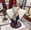 2022 Classic Silk Handbag Sac Scarf Bandons de femme Flower Flower Top Grade Bands 8x120cm Pas de boîte avec tags2874924