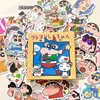 Crayon Shin-chan 귀여운 만화 스티커 Kawaii 주변 장난감 장난감 노트북 트렁크 핸드 계정 장식 사랑스러운 휴가 선물 240422