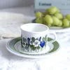 Muggar finska retrocoffe cup tefat set antik vanilj keramisk te mugg körsbär porslin tecup café teatime drinkware