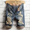 2024 Sumpi estivi Shorts perforato Shorts Versatile Versatile versione coreana di Pantaloni di denim casual a cinque punti Trendy