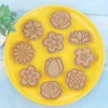 Bakformar 8 st/set tecknad blommor kakor fräsar bakverk verktyg tryckbar 3d kex mögel plast DIY cookie stämpel hem