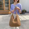 Umhängetaschen Mode Rattan Frauen gewebt weibliche Handtaschen große Kapazität Summer Strand handgefertigtes Stroh Casual Totes Geldbörsen