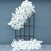 White Artificial Rose Cherry Blossom Arch Decoración colgada de la fila de flores Weddrop Wall Wall 5D Floral Display Ventana de fiesta 240416