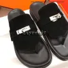 H Designer Sandal Empire Sandals Slipisti in pelle Flip Flops Buckle Chypre Slides Scialletto Slippista Black Bianco Sole in gomma Flatb
