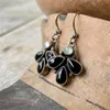 Chandelier Bohemien Bohemian Droplet d'eau incrustée de boucles d'oreilles en pierres noires Vintage Color Metal pour femmes bijoux H240423